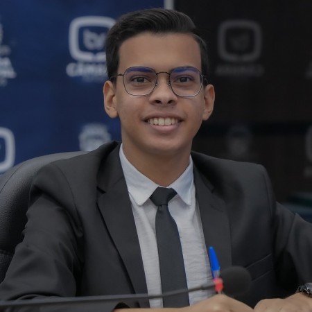 NOVA LEI: Patos ter Semana de Combate  Exposio Indevida e  Adultizao de Crianas