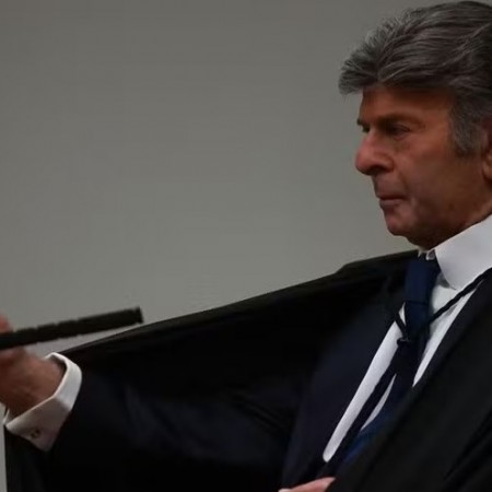 STF v contradies em voto de Fux que absolve Bolsonaro da trama golpista