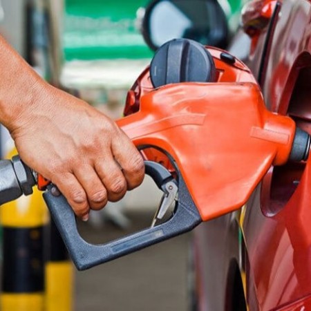 Gasolina comum mais barata  vendida a R$ 5,79 em Patos; confira os valores
