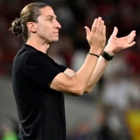 Filipe Lus recusa proposta do Fenerbahe por continuidade do projeto no Flamengo