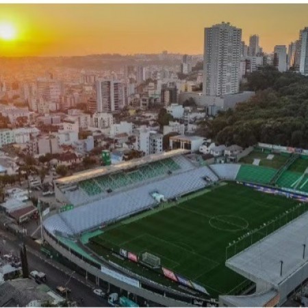 Com desfalques, lder Flamengo enfrenta o Juventude no RS; veja horrio e times