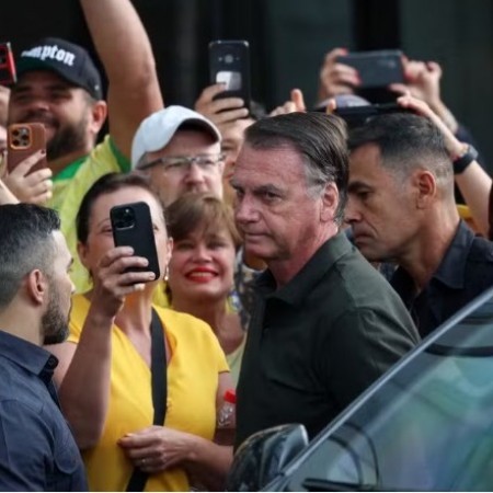 Bolsonaro deixa priso domiciliar para realizar procedimentos mdicos em hospital de Braslia