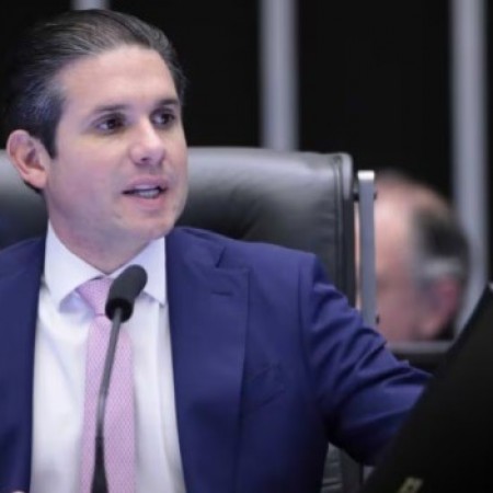 Cmara abandona PL da Anistia em troca da reduo de penas de Bolsonaro e golpistas do 8 de Janeiro
