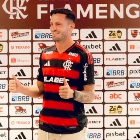 Do campo s redes sociais, Sal conquista torcida do Fla em menos de 10 jogos