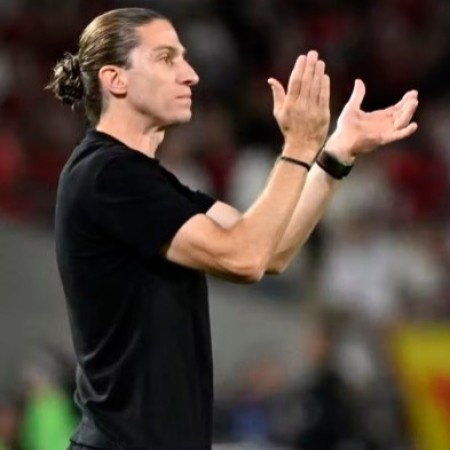 Filipe Lus escolhe empresrio, volta a negociar renovao com o Flamengo