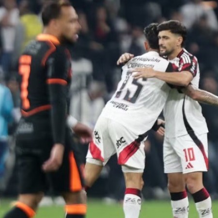 Anlise: Flamengo supera desconexo inicial e faz jogo digno de lder em virada 