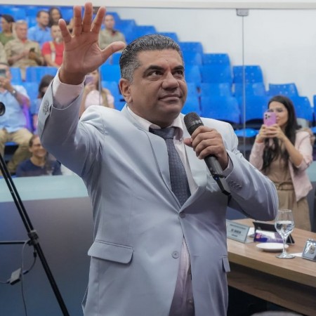 Samuel Pinto toma posse como vereador de Patos e garante lutar pela Cultura