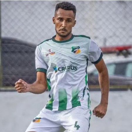 Nacional de Patos anuncia zagueiro e segue com formao da equipe para 2026
