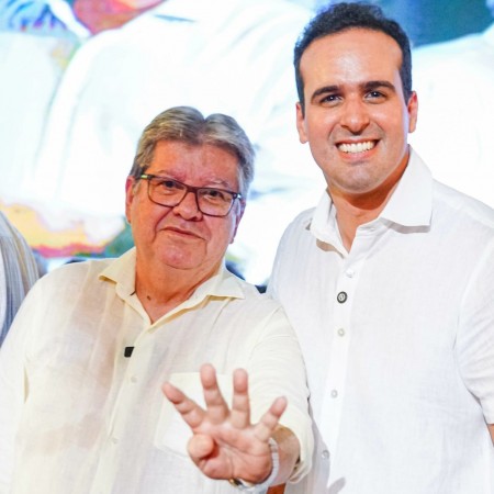 Joo Azevdo anuncia licena e passa comando do governo para Lucas Ribeiro