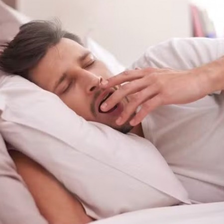 Mdica revela por que muitas pessoas acordam cansadas