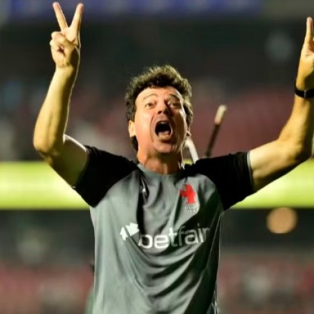Embalado no Vasco, Diniz vive melhor fase desde que virou dolo no Flu