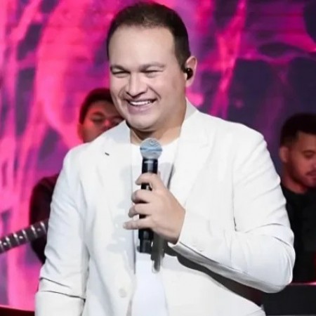 Cantor Davi Sacer se apresenta dia 24 em Patos, no Louva Serto, em nova estrutura que comea a ser montada