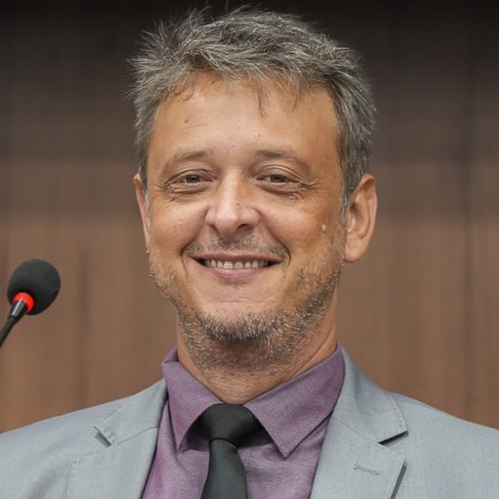 Emano Arajo  o 6 vereador a declarar publicamente voto em Maikon Minervino e muda cenrio da sucesso na Cmara 
