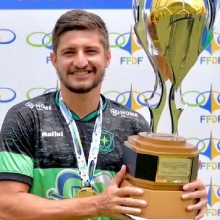 Nacional de Patos acerta com 2 zagueiro para 2026