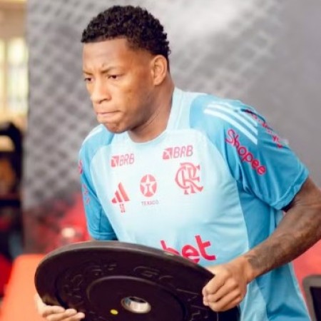 Flamengo evita culpar Plata aps terceiro vermelho em dois meses