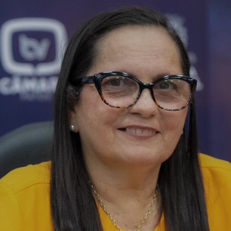 Ftima Boco cobra instalao do Centro de Referncia para Proteo do Idoso, em Patos