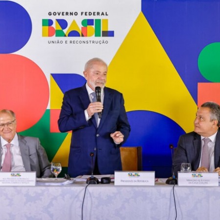  Lula sanciona lei que probe uso de linguagem neutra na administrao pblica