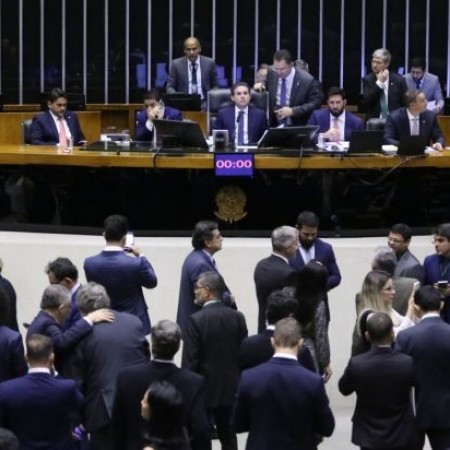 Veja como votaram os deputados paraibanos no PL Antifaco de combate ao crime organizado