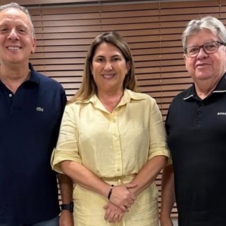 Prefeita de Cajazeiras rompe com Veneziano e declara apoio a Joo Azevdo para o Senado