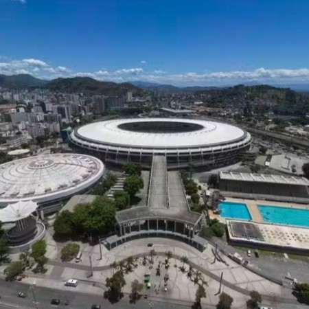 Quatro dias aps ttulo da Libertadores, Fla pega o Cear mirando nova taa