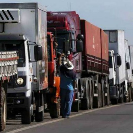 Lder dos caminhoneiros vai  Presidncia comunicar paralisao da categoria nesta quinta