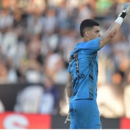 Flamengo prepara investida para contratar o goleiro Gabriel Brazo, do Santos