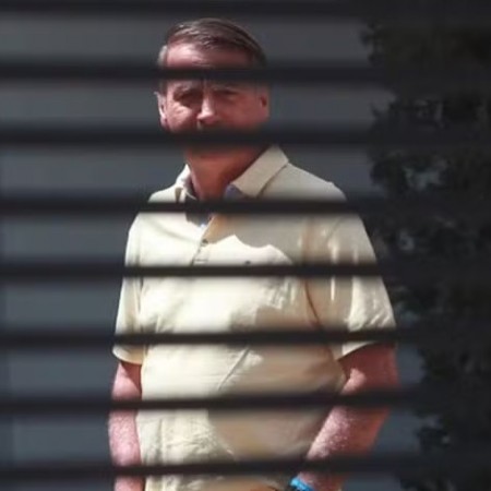 Deputados aprovam projeto para Bolsonaro ficar s trs anos na priso, at 2029