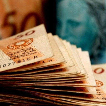 Governo confirma que salrio mnimo ser de R$ 1.621 em 2026