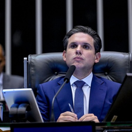 Caso Zambelli: Motta vai reunir equipe jurdica para analisar ordem de Moraes