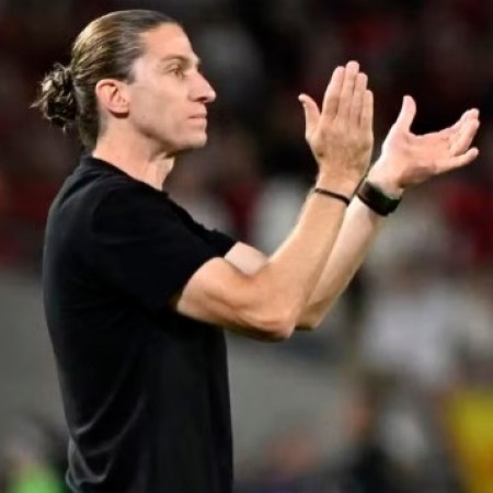 Filipe Lu�s entra na lista dos t�cnicos mais bem pagos do Brasil