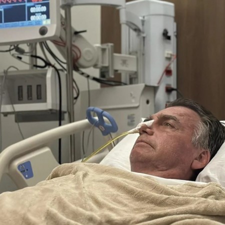 Bolsonaro passar� o R�veillon internado para tratar crises de solu�o e apneia grave