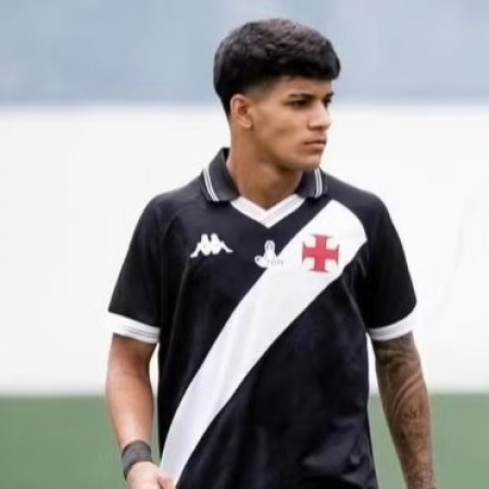 Vasco compra jovem patoense Luiz L�cio e firma contrato com multa de quase R$ 400 milh�es