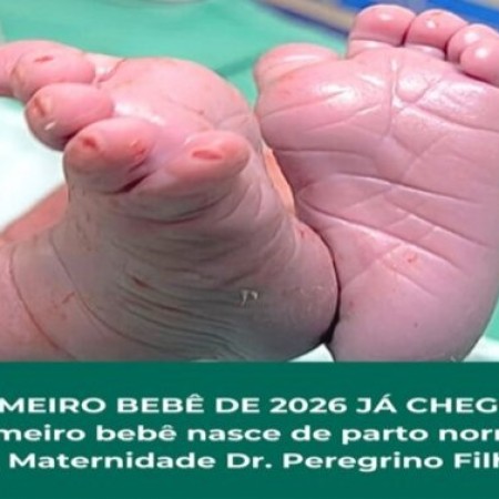Primeiro beb� de 2026 nasce de parto normal na Maternidade de Patos
