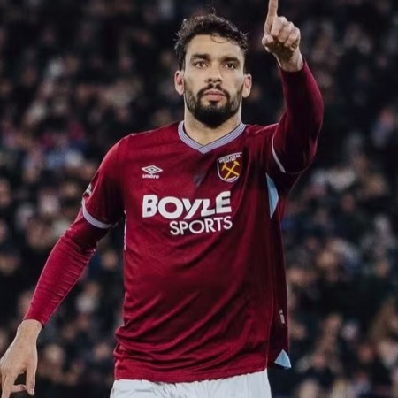 Flamengo oficializa proposta de R$ 249,2 milh�es ao West Ham por Lucas Paquet� 