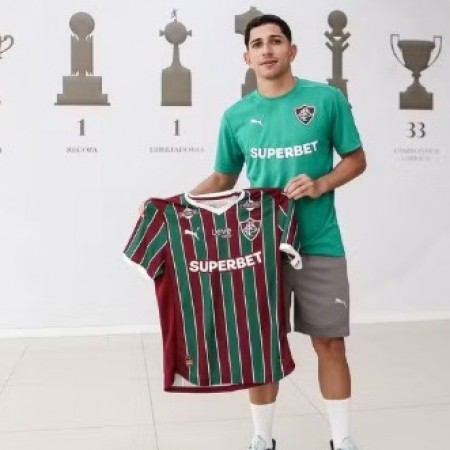 Fluminense anuncia a contrata��o do atacante Savarino, ex-Botafogo
