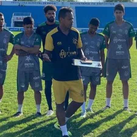 Marcelinho Para�ba estuda retorno aos gramados ap�s 6 anos parado