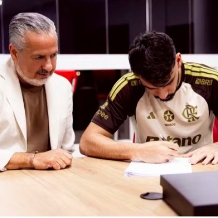 Lucas Paquet� assina contrato, e Flamengo corre para t�-lo na Supercopa do Brasil