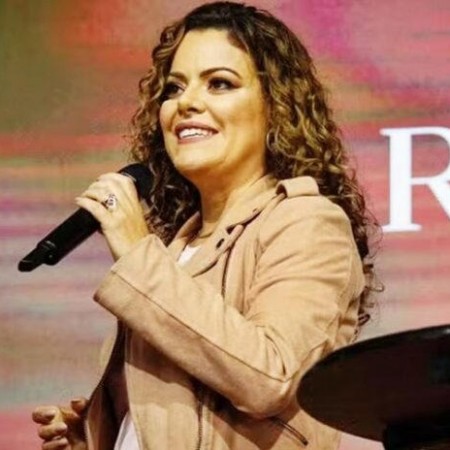 Cantora Ana Paula Valad�o deixa a Igreja Batista da Lagoinha