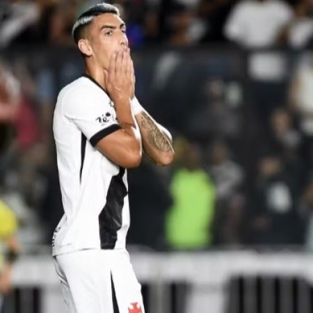 Vaias da torcida s�o reflexo da defici�ncia coletiva do Vasco no in�cio de 2026