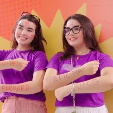 Irm�s g�meas s�o aprovadas em 1� lugar em cursos e universidades federais diferentes