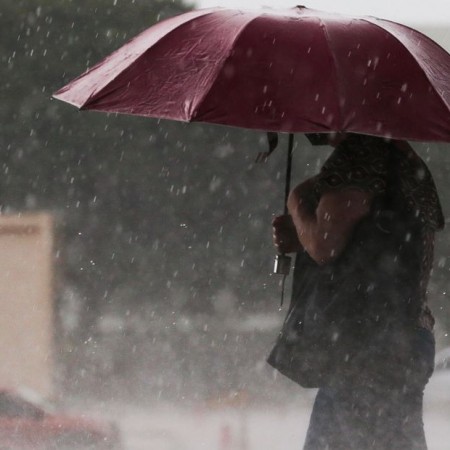 Inmet emite alerta de chuvas e ventos intensos para todos os munic�pios da Para�ba