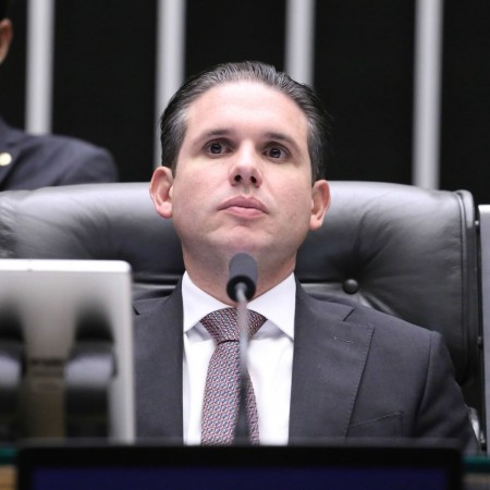 Presidente Hugo Motta encaminha PEC do fim da escala 6x1 � CCJ