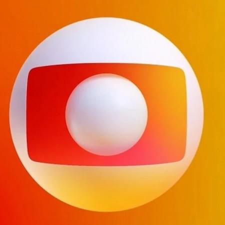 Globo � acusada de 'esconder' escola de samba que homenageia Lula