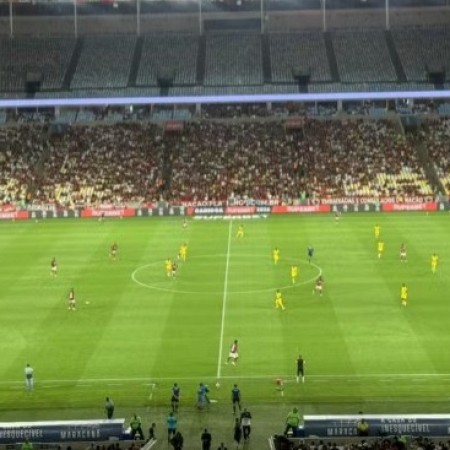 Torcida do Flamengo protesta no Maracan�: 'Time sem vergonha'