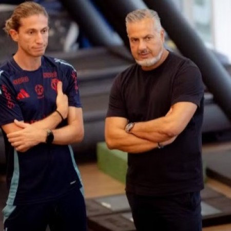 Bap cobra Boto, Filipe Lu�s e jogadores, e Flamengo tenta administrar ambiente