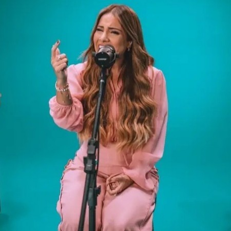Gabriela Rocha lan�a 'Ecoar 3' com releituras de Aline Barros, Cassiane e Diante do Trono