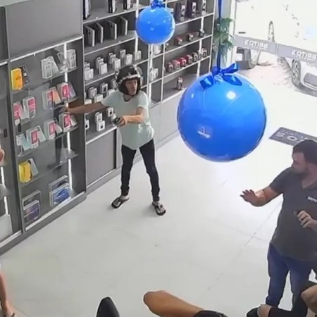 Assalto a loja de eletr�nicos no Sert�o causa preju�zo de R$ 30 mil