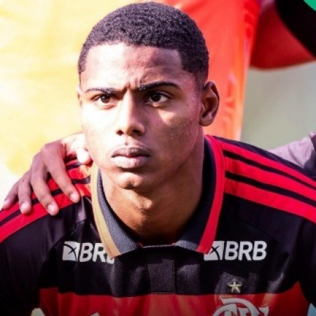 Isaac Gomes: Jovem de Junco do Serid�-PB se destaca na base do Sub-17 do Flamengo 