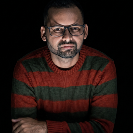  Autor premiado de Condado, Ramon Silva, lan�a 'Amigas, Nudes e Zumbis', e-book que concorre ao Pr�mio Kindle de Literatura
