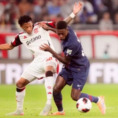 D�namo de Moscou negocia a contrata��o de Plata, do Flamengo